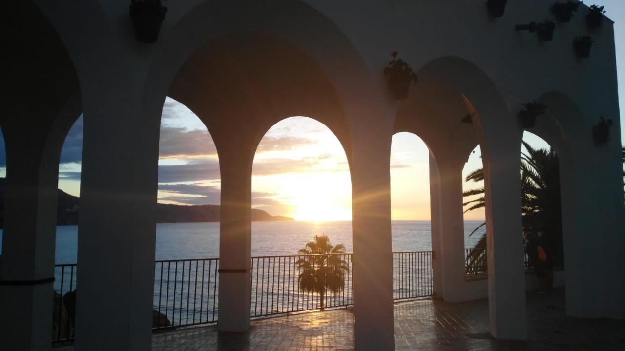Acapulco Playa Beautiful Seaview Apartment Nerja Luaran gambar