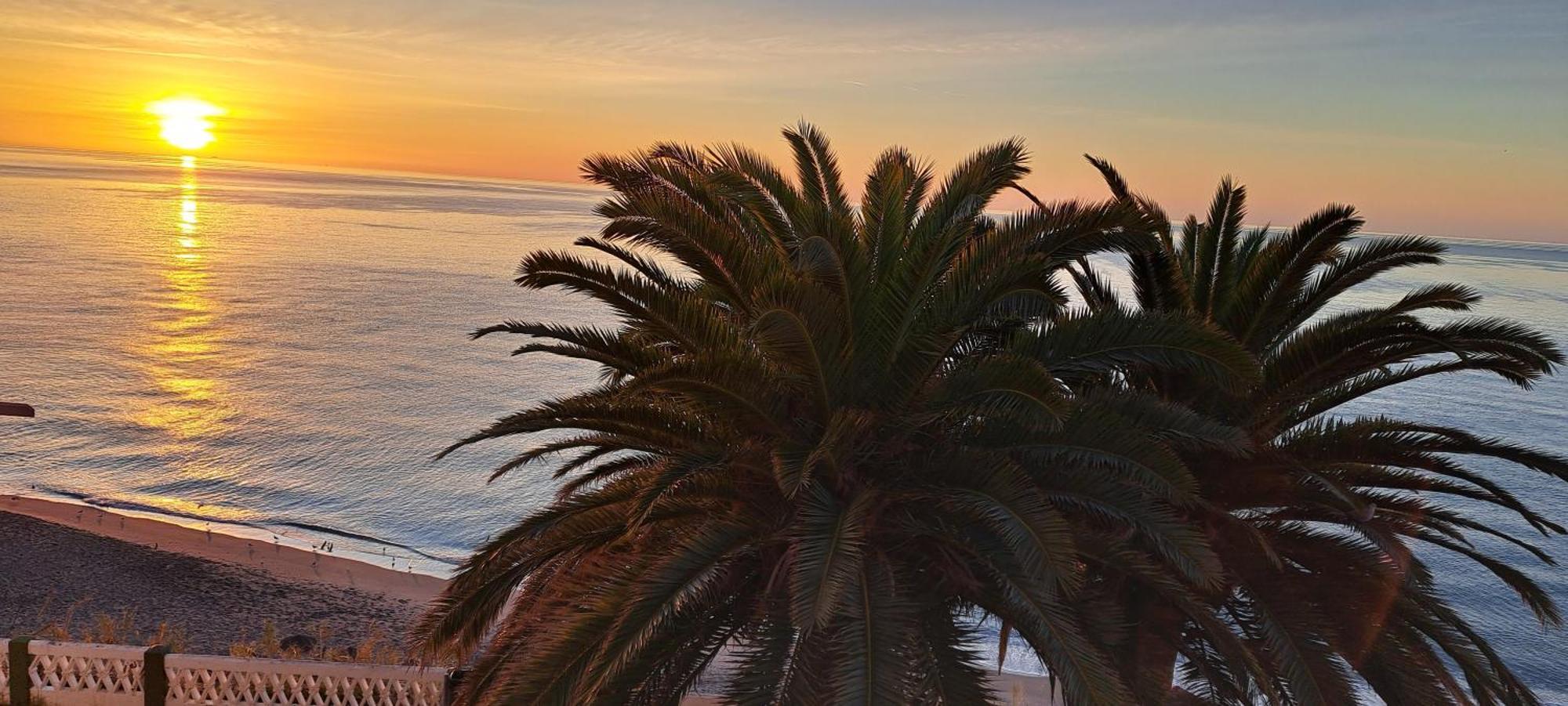 Acapulco Playa Beautiful Seaview Apartment Nerja Luaran gambar